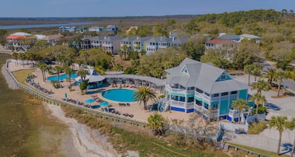 532 Sunsuite - New to VRBO! Resort Access Included!