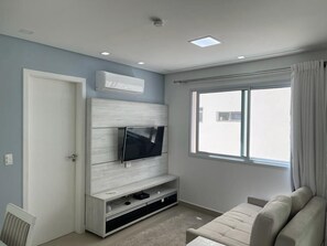 Apartment | Living area - Guarujá 102B (Guarujá)