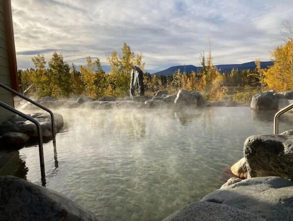 Spa - Springhills Chalet @ Hot Springs (Whitehorse)