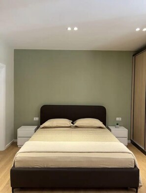 1 bedroom, blackout curtains, soundproofing, iron/ironing board