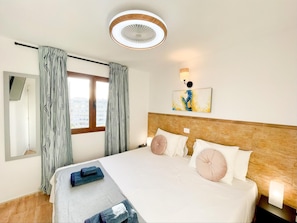 2 soverom, strykejern/-brett, wi-fi og sengetøy