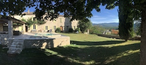 Terrace/patio - Large country house in a village in the Lubéron park, Forcalquier country (Limans)
