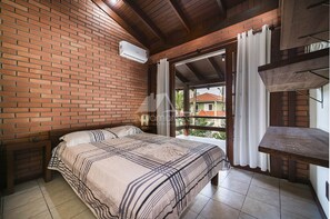 8 sovrum, strykjärn/strykbräda, resesäng och gratis wi-fi