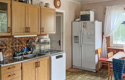 Gorgeous home in överkalix with kitchen