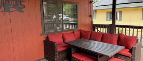 屋外ダイニングエリア