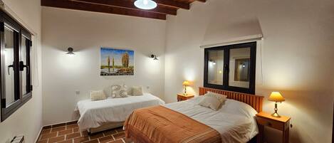 Appartement Standard | 1 chambre, bureau, systĂšme dâinsonorisation, accĂšs au Wi-Fi (inclus)