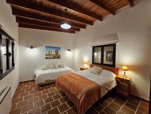 Apartament estàndard | 1 dormitori, escriptori, habitacions insonoritzades i wifi gratuïta 
