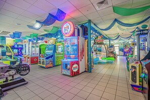 Children’s area - Breezy Hutt~ Complimentary golf cart (Myrtle Beach)