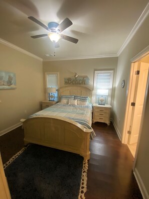 3 soverom, strykejern/-brett, wi-fi og sengetøy