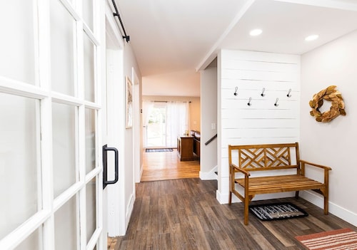 Corner Crossing: Fresh Air and New Beginnings Near Lake Michigan!