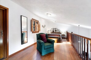 Interior - Chalet 'La Higuera' with Sea View, Shared Terrace and Wi-Fi (Frontera)