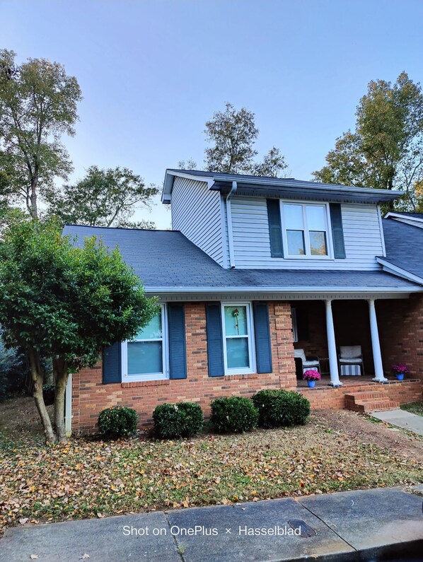 Exterior - Cozy Townhouse in Spartanburg (Spartanburg)
