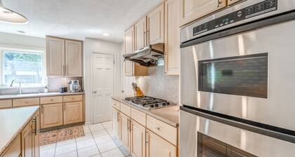 Massive Home in East Memphis