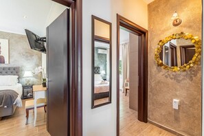 3 chambres, fer et planche à repasser, accès au Wi-Fi (inclus)