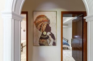 3 makuuhuonetta, silitysrauta/-lauta, ilmainen Wi-Fi, vuodevaatteet