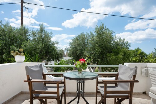 Apartment In A Hotel 'with Garden View-Creta' with Mountain View, Wi-Fi and Air Conditioning