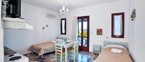 1 bedroom, iron/ironing board, free WiFi, bed sheets