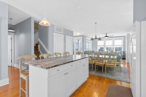 Dining - Oceanview 6 Bedroom, Saltwater Pool, Ping Pong-Linens included, Views! (Ocean Isle Beach)