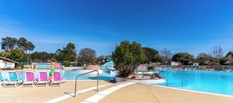 Mobile Home La reserve "3 Chambres" with 2 Shared Pools, Private & Shared Terraces