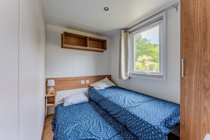 3 bedrooms - Mobile Home Camping La Reserve "3 Bedrooms" with 2 Shared Pools & Terraces (Gastes)