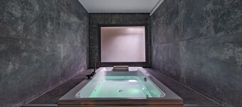 Appartement 'La Brisa Apartments - Ponente' avec terrasse privée, Wi-Fi et climatisation