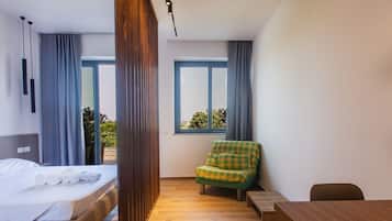 1 bedroom, free WiFi, bed sheets