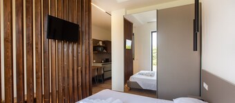 Appartement 'La Brisa Apartments - Tramontana' avec terrasse privée, Wi-Fi et climatisation
