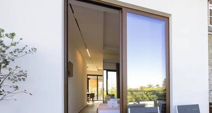 Appartement de vacances 'La Brisa - Maestrale' avec vue sur les montagnes, terrasse privée et Wi-Fi