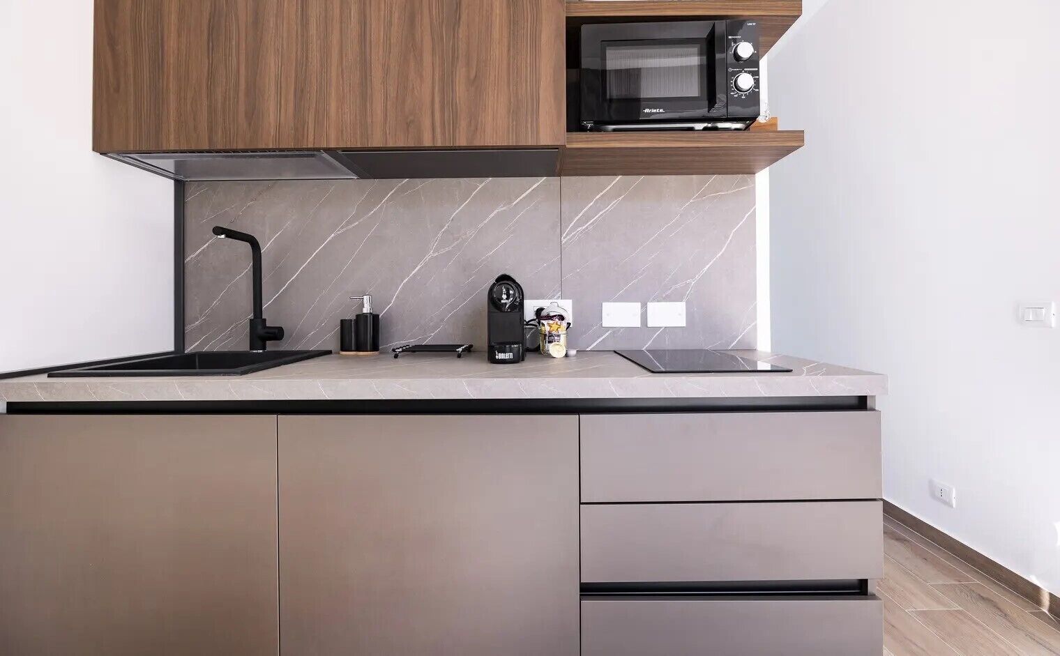 Fridge, microwave, stovetop, coffee/tea maker