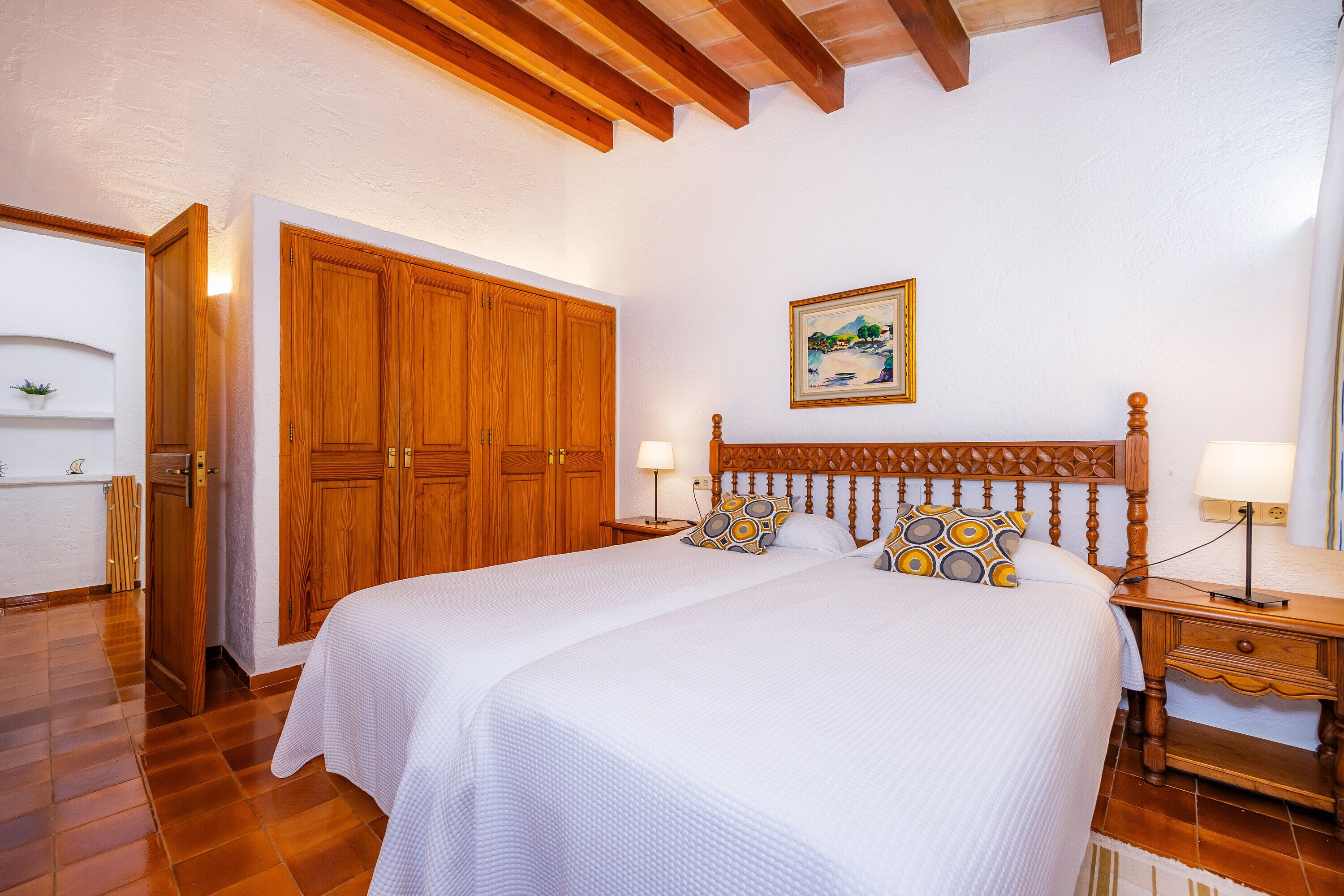 4 habitaciones, tabla de planchar con plancha y wifi gratis 