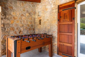 Games room - Villa "La Fortaleza" with Mountain View, Private Pool & Wi-Fi (Pollensa)