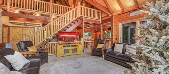 Mountain Home in Ellicottville - Close to Village