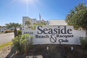 Property grounds - Seaside Beach 2103- Ground level, beachside (Orange Beach)