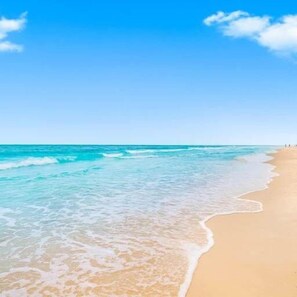 On the beach - Orange Beach Getaway with Gulf Front Views (Orange Beach)