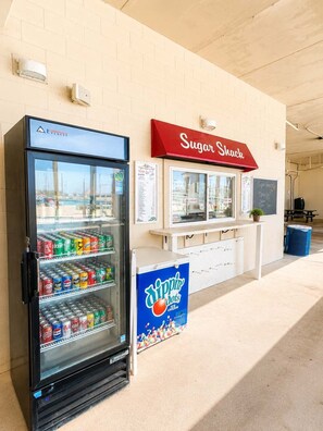 Gift shop - Sugar Beach 153- 4 pools, beach-side (Orange Beach)