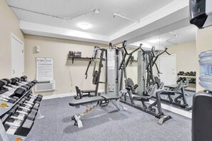 Fitness facility - Palm Beach 22-D, beachfront, beach-view, 2nd floor (Orange Beach)
