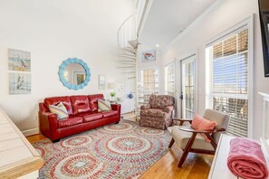 Smart TV, offices - Camp David Side A: pvt. pool, beach view, sleeps 9 (Gulf Shores)