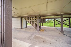First steps to enter your Home away from Home! - Don't Worry, Beach Happy; 6 BR, 4 BA, sleeps 20. (Gulf Shores)