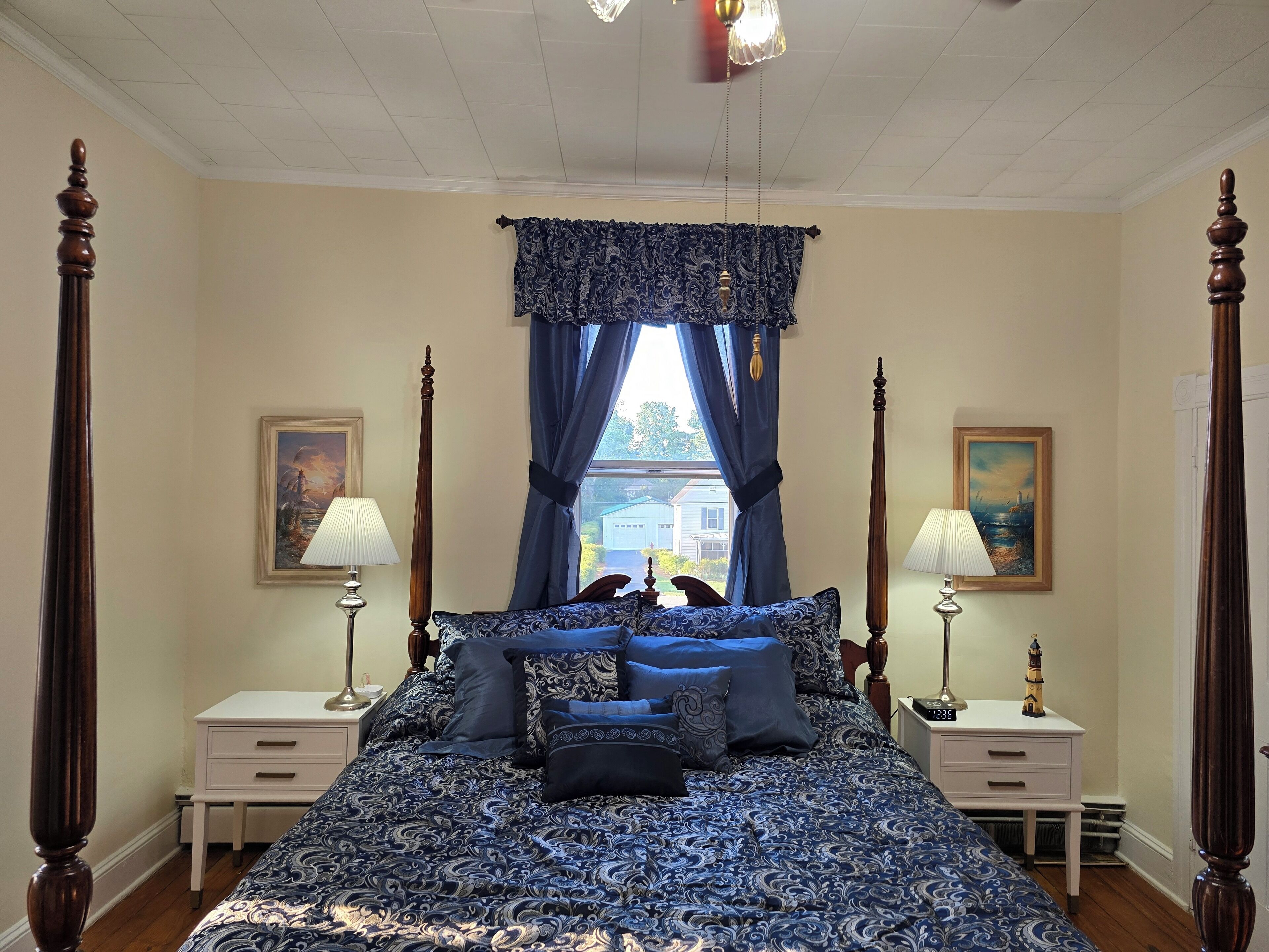 6 soverom, skrivebord, strykejern/-brett og wi-fi