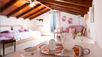 2 chambres, fer et planche Ă repasser, Wi-Fi gratuit, draps fournis