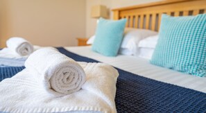 4 dormitorios, cuna de viaje, Internet