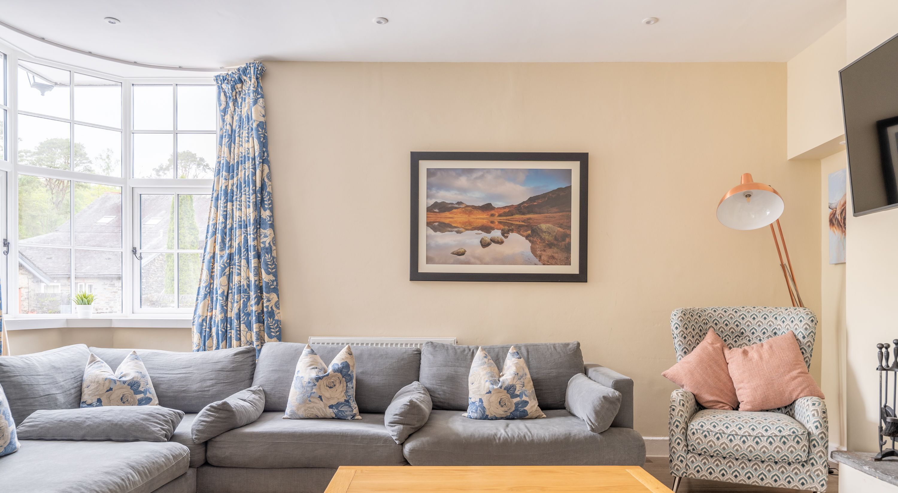 Fireplace, table tennis