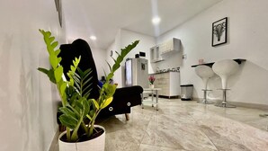 Interior - Furnished studio apartment in Medellín, Sector, stadium.  (Medellín)