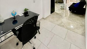 Interior - Furnished studio apartment in Medellín, Sector, stadium.  (Medellín)