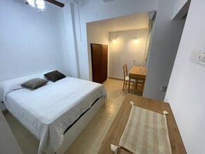 Apartamento, 1 quarto, para fumantes, vista para a cidade | 2 quartos