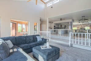 تلفزيون ذكي، ألعاب فيديو، تنس طاولة