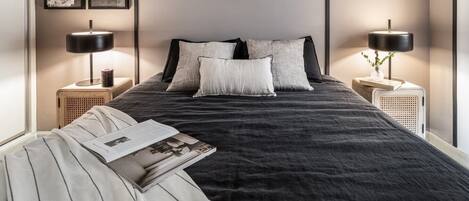 3 slaapkamers, een strijkplank/strijkijzer, wifi, beddengoed