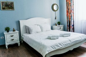 1 bedroom, iron/ironing board, WiFi, bed sheets - Hacienda Coltea - Old Town Cozy Studio (București)