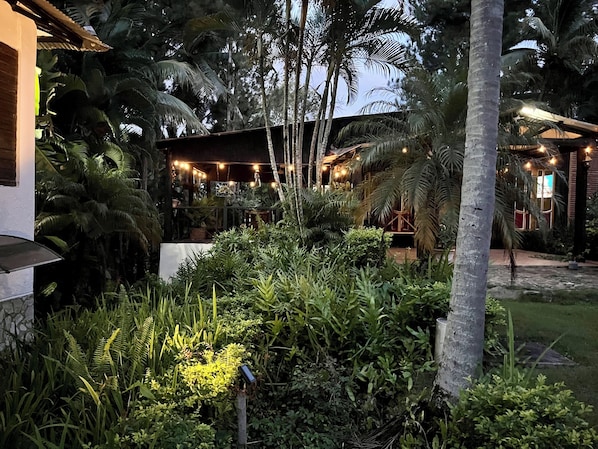 Property grounds - 4-bedroom country house in fabulous Hato Damas with WiFi, AC (Hato Damas)