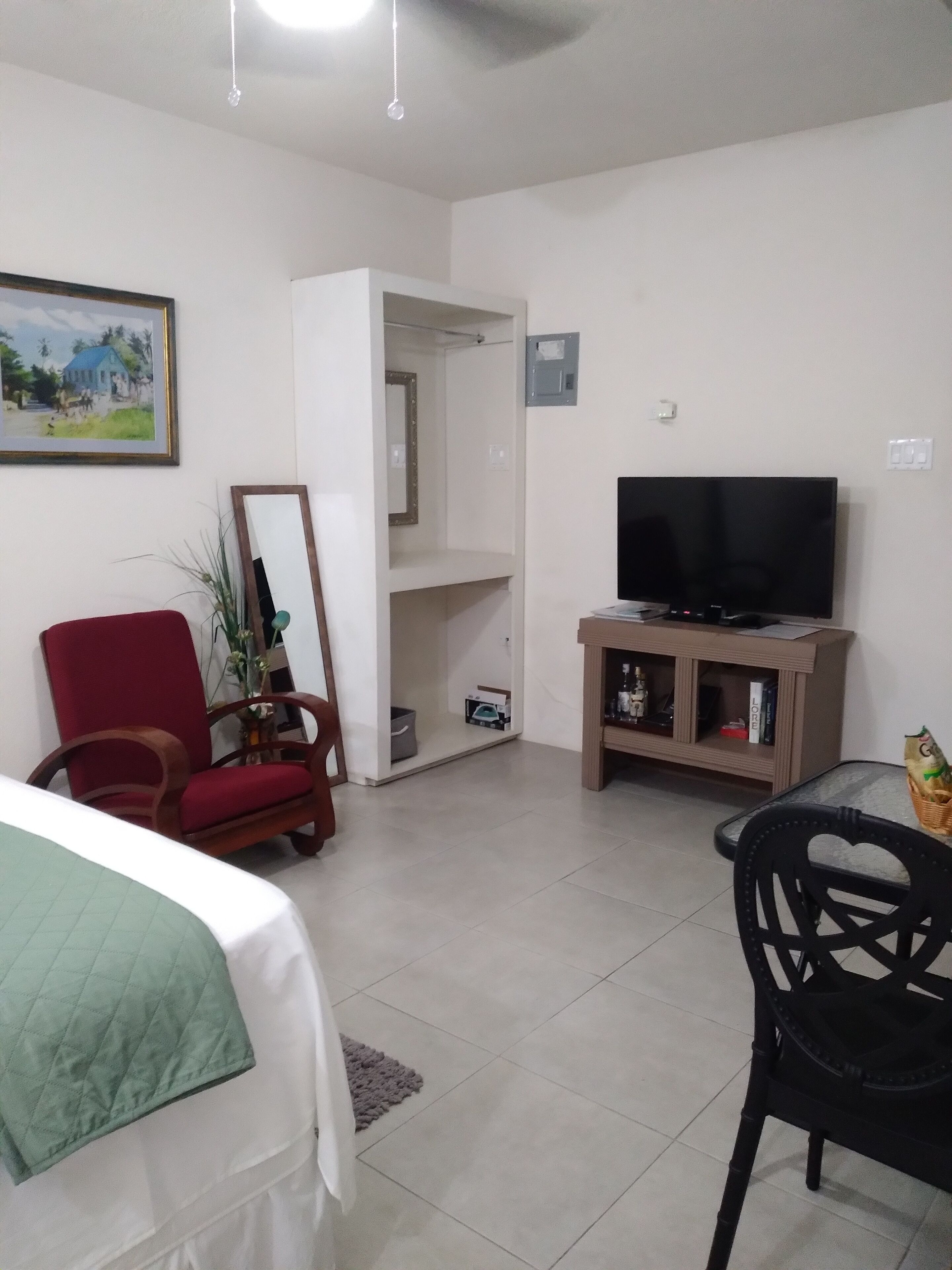 1 chambre, fer et planche à repasser, Wi-Fi, draps fournis